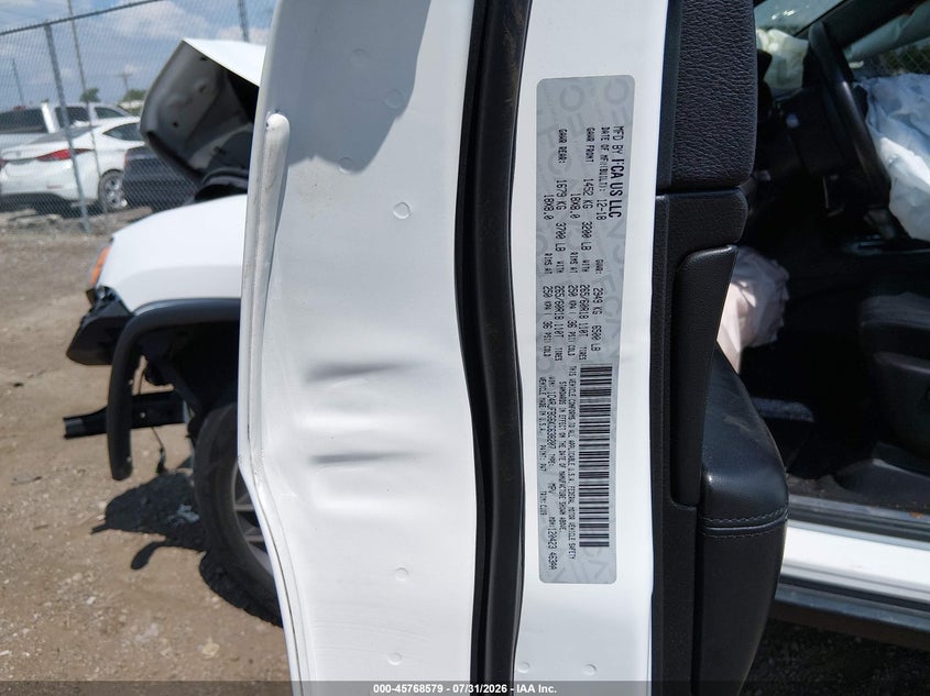 JEEP GRAND CHEROKEE - zdjęcie 9