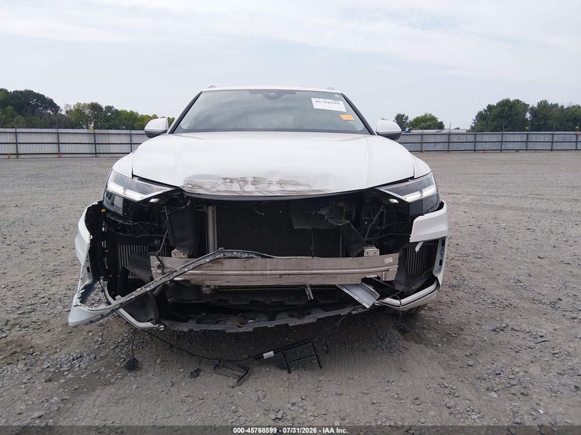 AUDI Q8 - zdjęcie 13