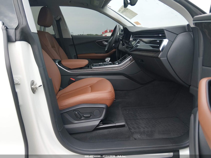 AUDI Q8 - zdjęcie 5