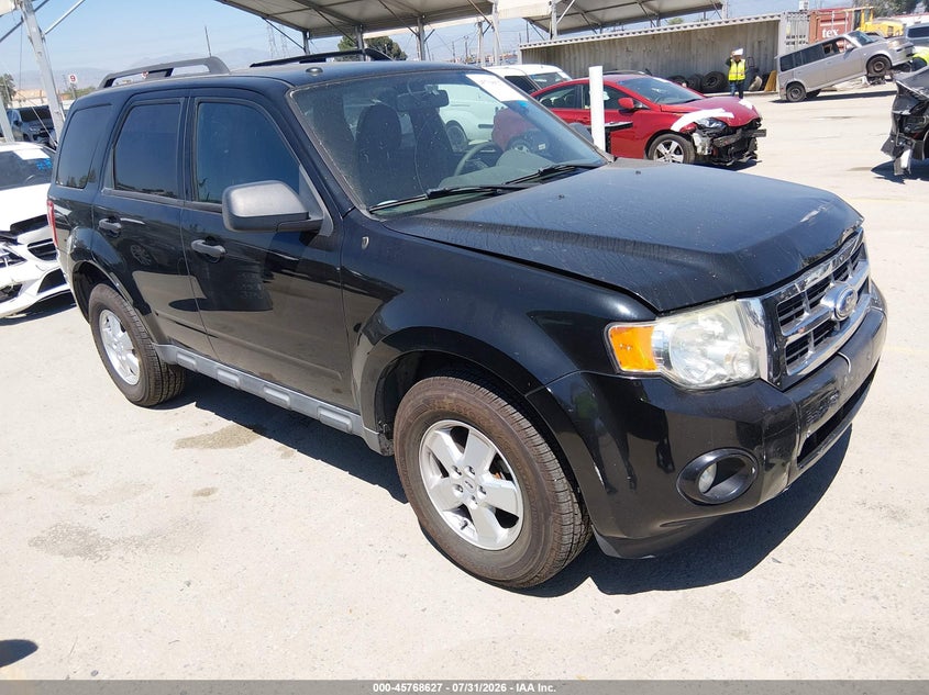 Vin: 1fmcu0dg4akb20233, lot: 46267376, ford escape xlt 2010 img_1