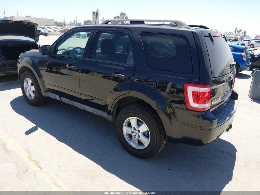 Vin: 1fmcu0dg4akb20233, lot: 46267376, ford escape xlt 20103