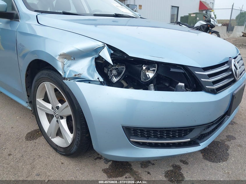 2013 VOLKSWAGEN PASSAT auction photo 6