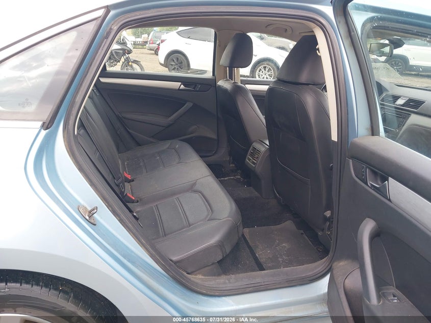 2013 VOLKSWAGEN PASSAT auction photo 8