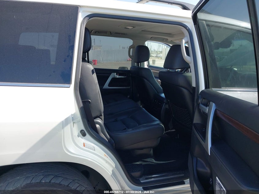 2018 TOYOTA LAND CRUISER auction photo 8