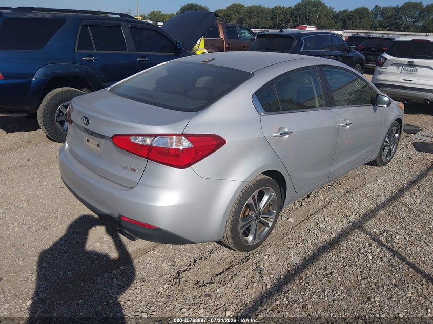 Vin: knafx4a85f5357586, lot: 46267646, kia forte ex 20154