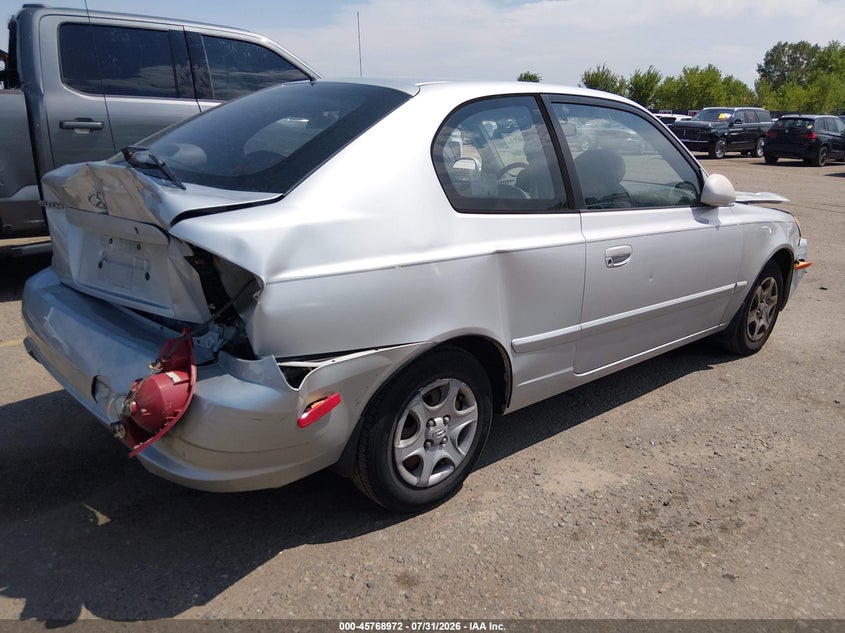 2003 HYUNDAI ACCENT auction photo 4