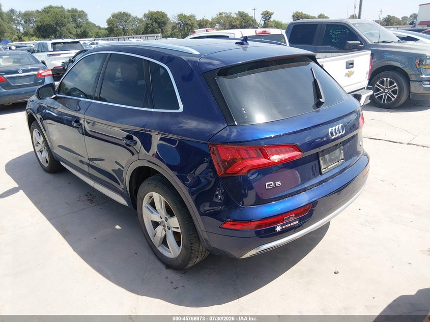 Vin: wa1bnafy5j2105548, lot: 46267722, audi q5 2.0t premium/2.0t tech premium 20183