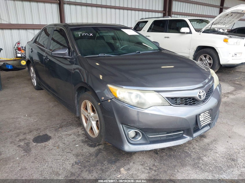 2013 TOYOTA CAMRY auction photo 1