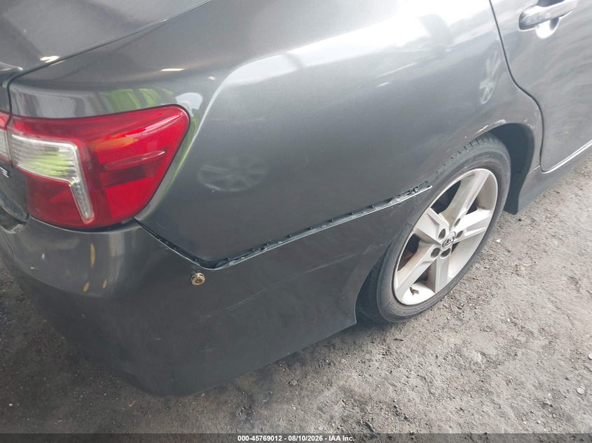 2013 TOYOTA CAMRY auction photo 6