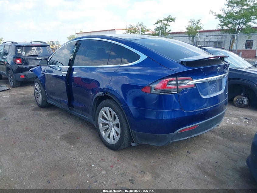 2020 TESLA MODEL X auction photo 3