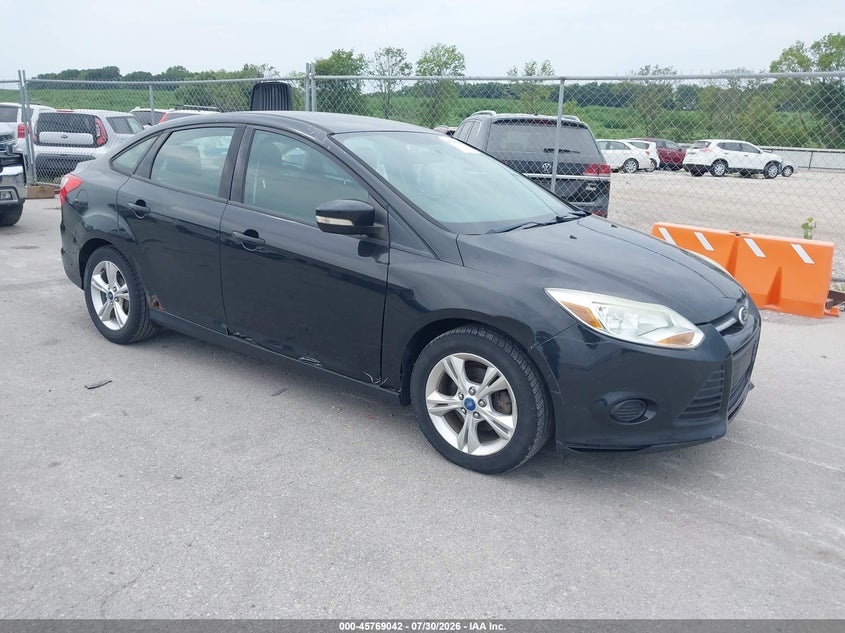 Vin: 1fadp3f26dl263790, lot: 46267791, ford focus se 2013 img_1