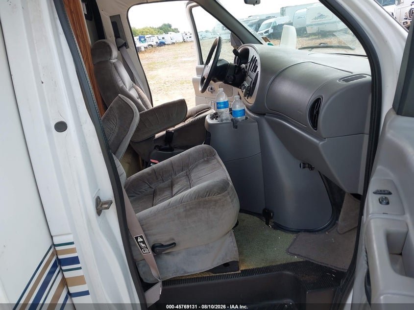 2000 FORD E-450 CUTAWAY auction photo 6