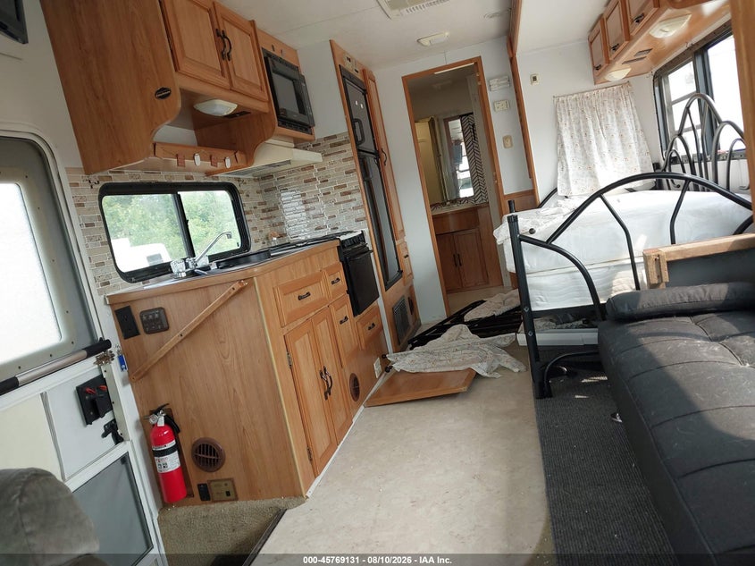 2000 FORD E-450 CUTAWAY auction photo 7