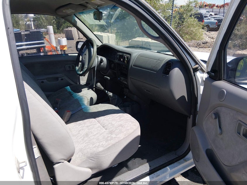 2001 TOYOTA TACOMA auction photo 5