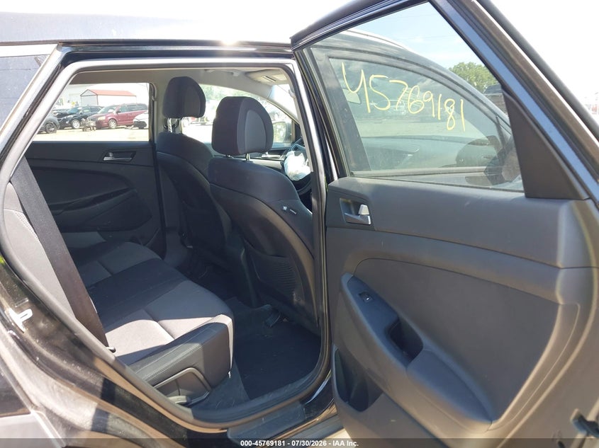 HYUNDAI TUCSON 2017 VIN KM8J3CA43HU265736