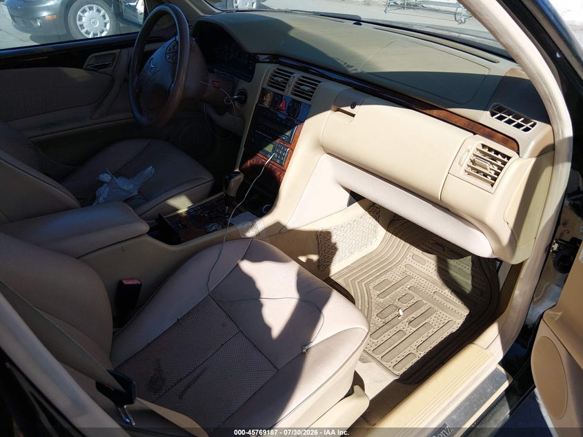 2001 MERCEDES-BENZ E 320 auction photo 5
