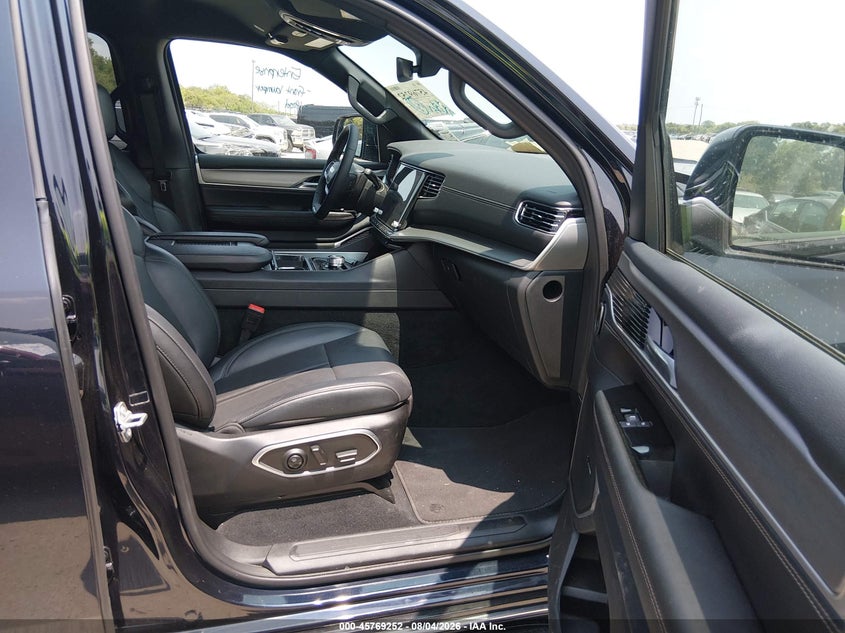 2025 JEEP WAGONEER L auction photo 5