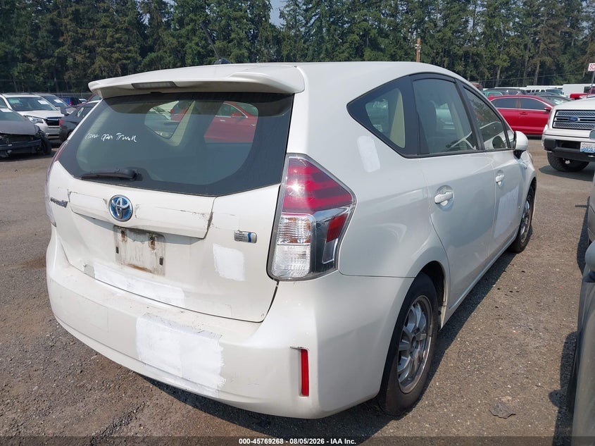 2015 TOYOTA PRIUS V auction photo 4