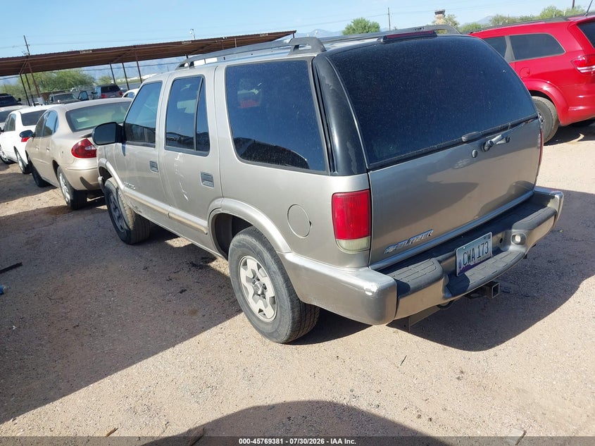 2005 CHEVROLET BLAZER auction photo 3