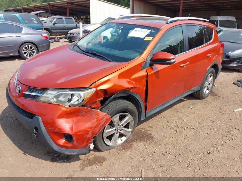 2015 Toyota RAV 4, Left Side, IAAI, VIN JTMWFREV5FJ047285 — photo 2