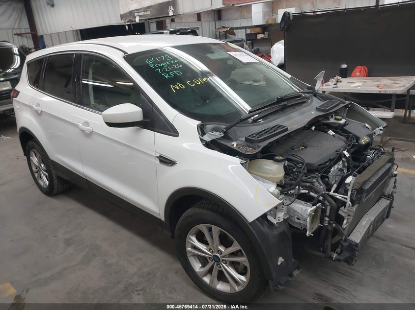 Vin: 1fmcu0gd6hua82505, lot: 46268163, ford escape se 2017 img_1