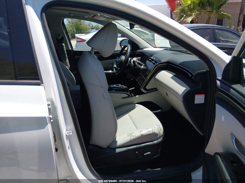 2023 HYUNDAI TUCSON HYBRID auction photo 5