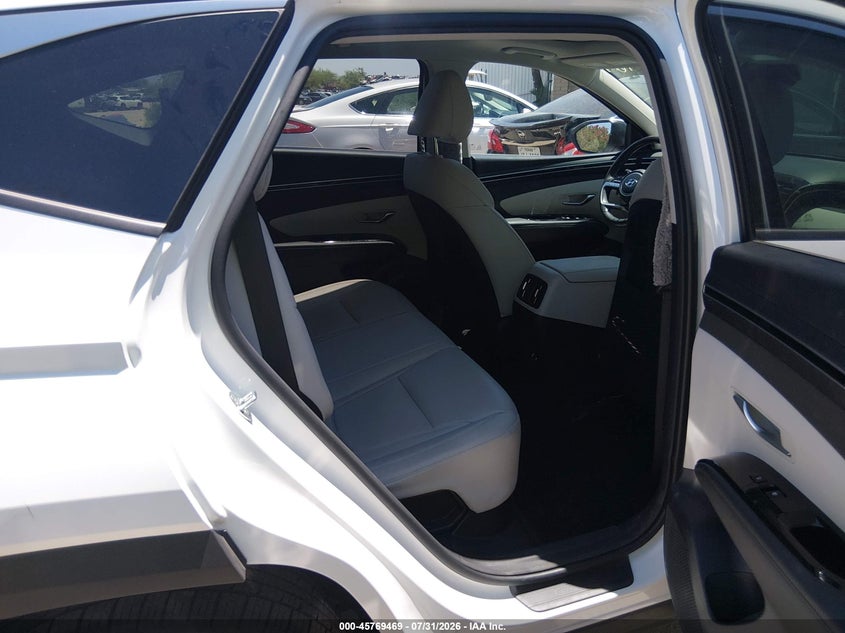 2023 HYUNDAI TUCSON HYBRID auction photo 8
