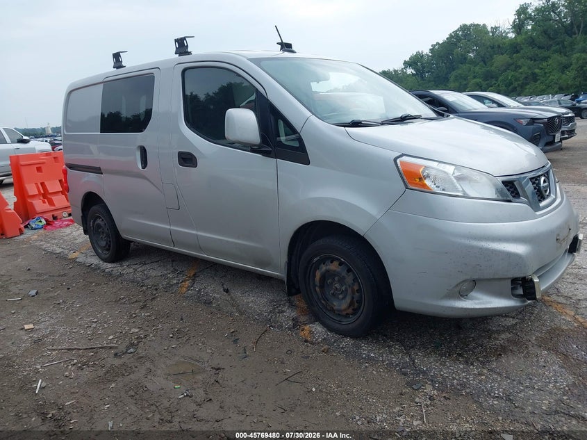 2015 NISSAN NV200 auction photo 1