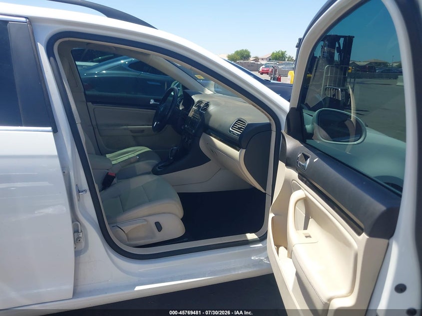 2014 VOLKSWAGEN JETTA SPORTWAGEN auction photo 5