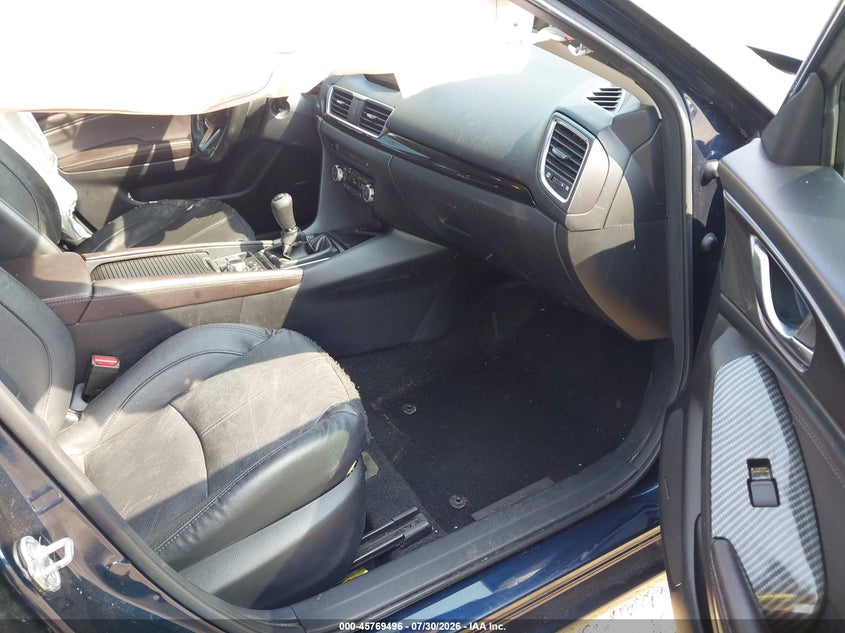 2018 MAZDA MAZDA3 auction photo 5