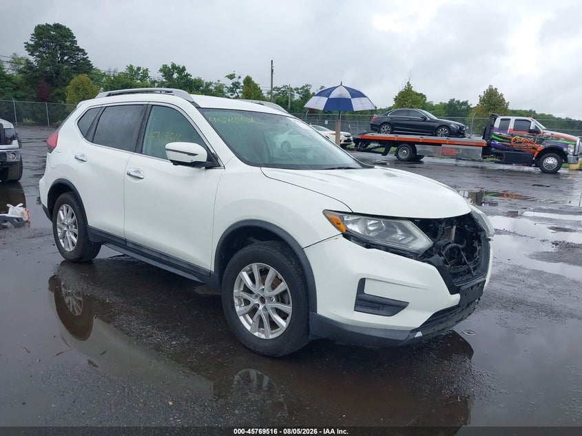 2017 NISSAN ROGUE auction photo 1