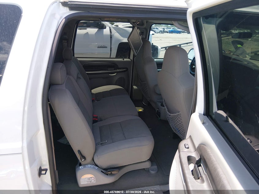 2005 FORD EXCURSION auction photo 8