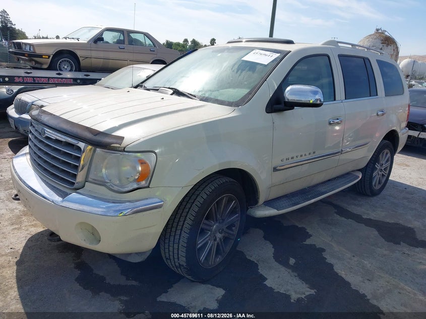 2008 CHRYSLER ASPEN auction photo 2