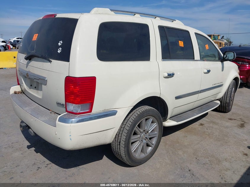 2008 CHRYSLER ASPEN auction photo 4