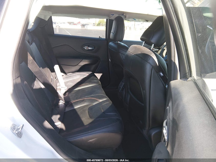 2022 JEEP CHEROKEE auction photo 8