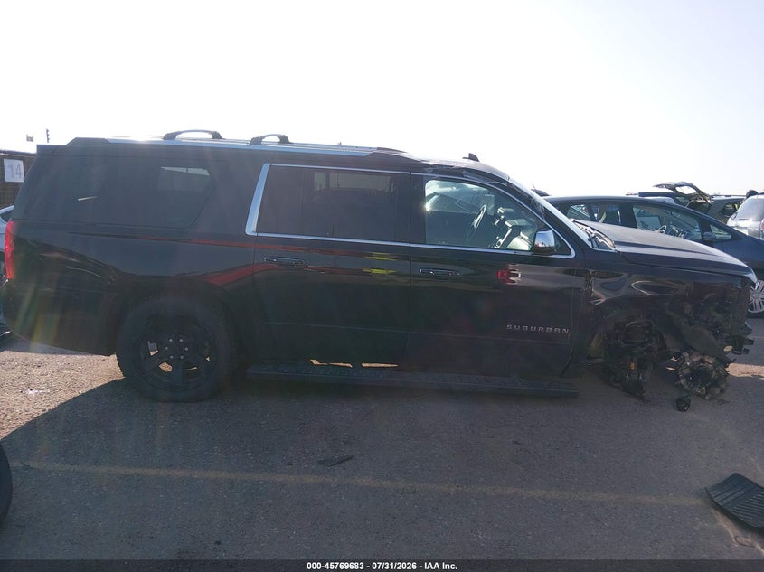 CHEVROLET SUBURBAN - zdjęcie 13