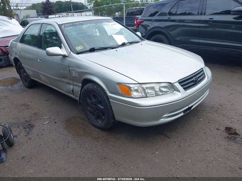 2001 TOYOTA CAMRY auction photo 1