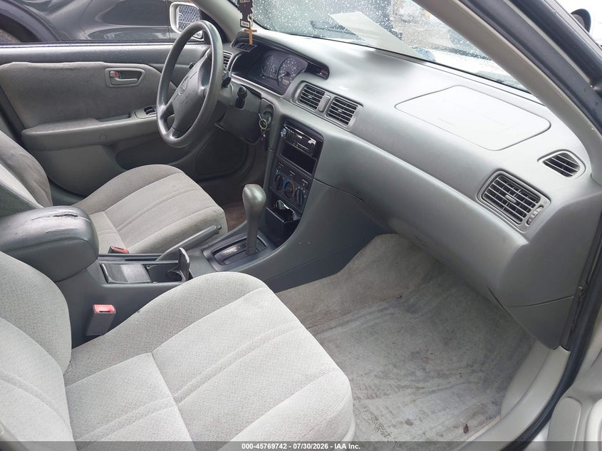 2001 TOYOTA CAMRY auction photo 5