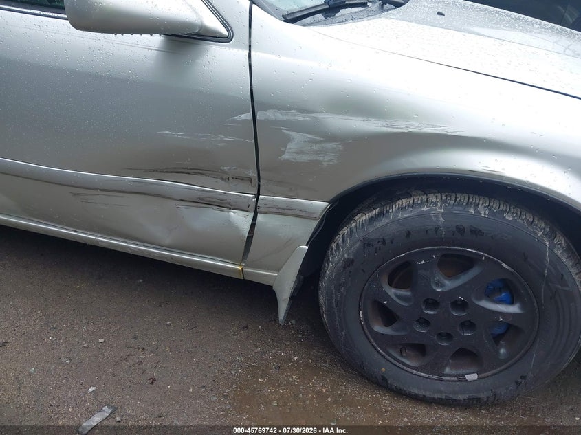 2001 TOYOTA CAMRY auction photo 6