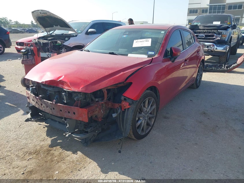 Vin: 3mzbn1m30jm262567, lot: 46268535, mazda mazda3 grand touring 20182