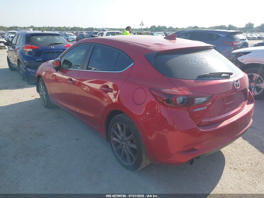 Vin: 3mzbn1m30jm262567, lot: 46268535, mazda mazda3 grand touring 20183