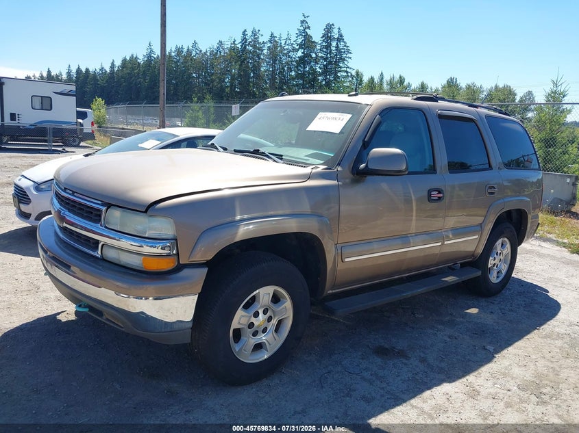 2004 CHEVROLET TAHOE auction photo 2