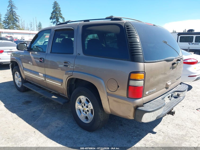2004 CHEVROLET TAHOE auction photo 3