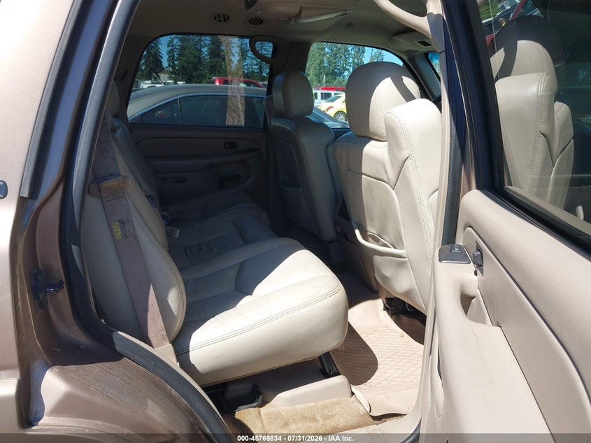 2004 CHEVROLET TAHOE auction photo 8