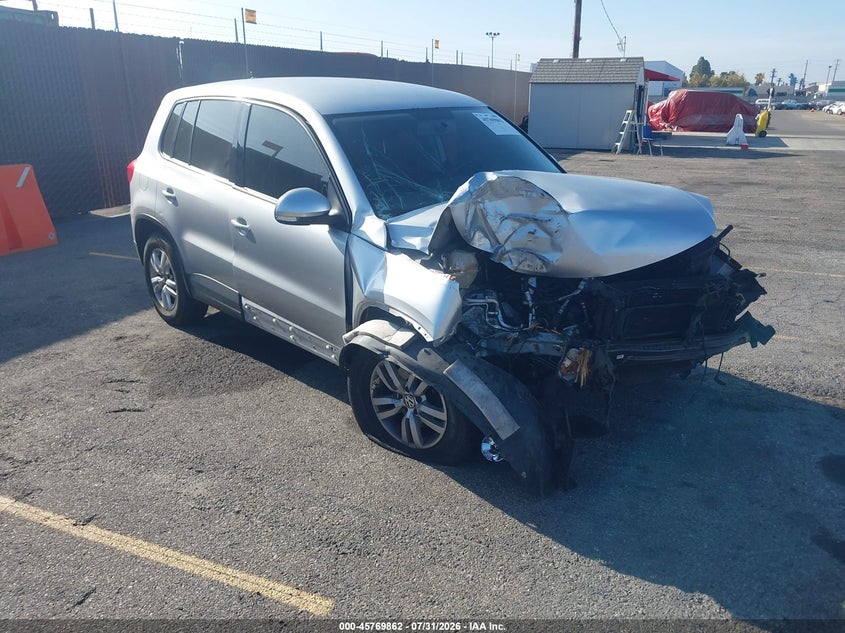 Vin: wvgav7ax5dw540517, lot: 46268611, volkswagen tiguan s 2013 img_1