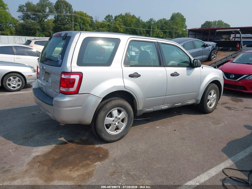 Vin: 1fmcu0c7xckc08529, lot: 46268627, ford escape xls 20124