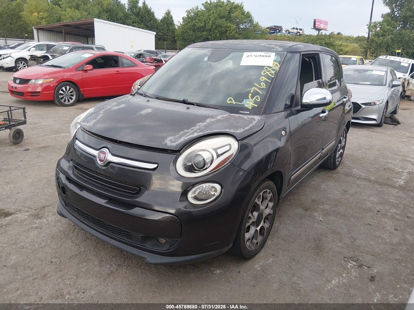 2014 FIAT 500L auction photo 2