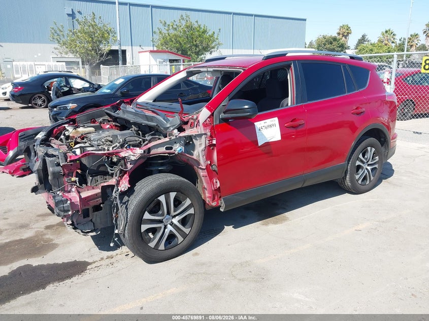 Vin: jtmzfrev5hj124320, lot: 46268640, toyota rav4 le 20172