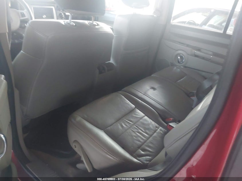 2010 JEEP COMMANDER auction photo 8