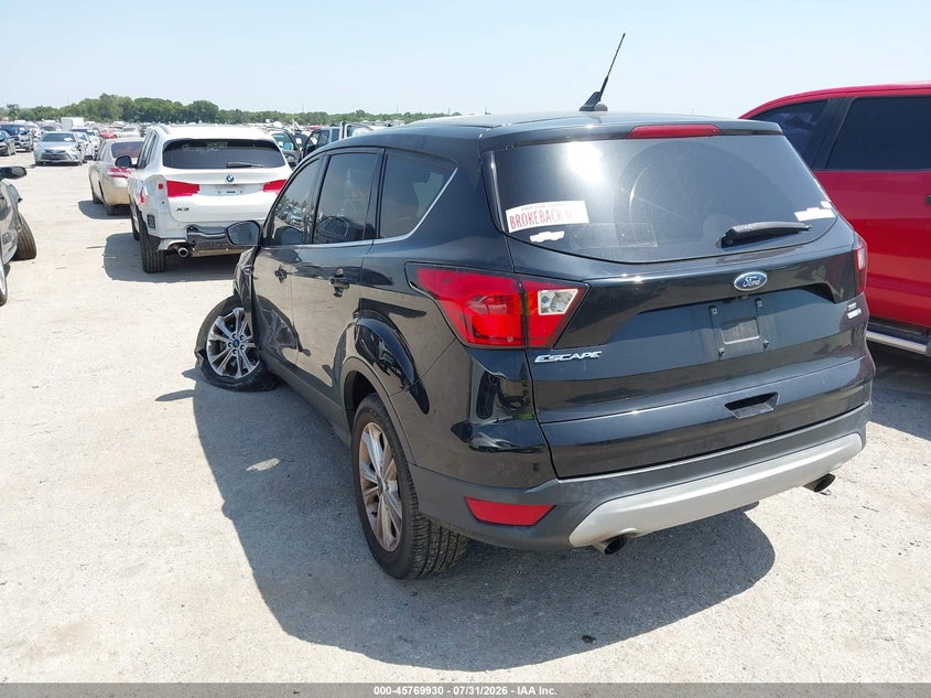 Vin: 1fmcu9gd9kuc26205, lot: 46268679, ford escape se 20193